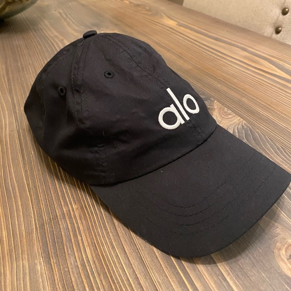 alo yoga men's hat